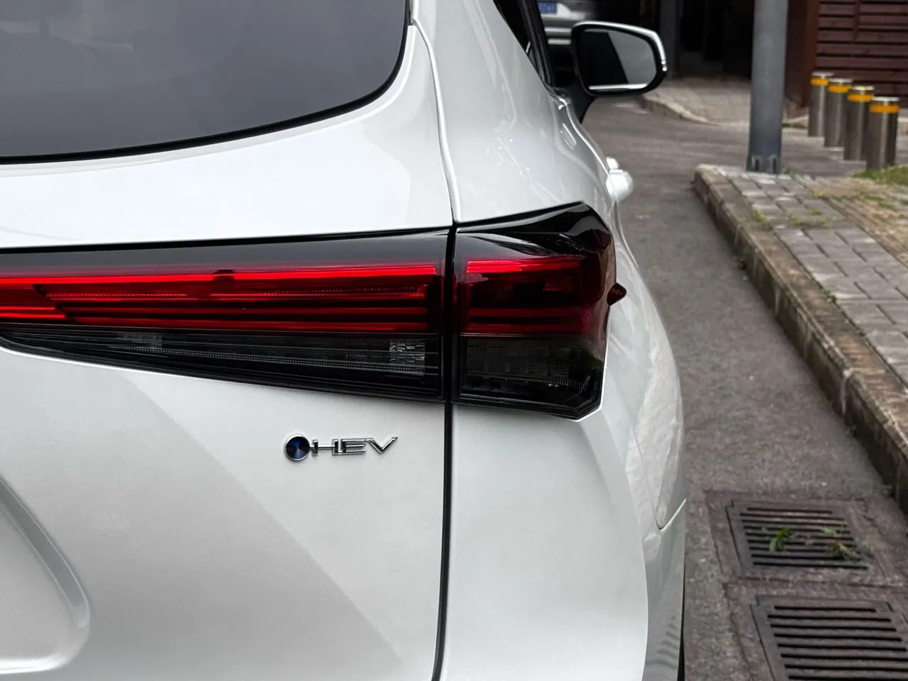 Toyota 2026 Highlander Dual Engine 2.5 Stepless Intelligent Electric Hybrid Two-Drive Elite Edition 5-seat Automatic Transmission 10