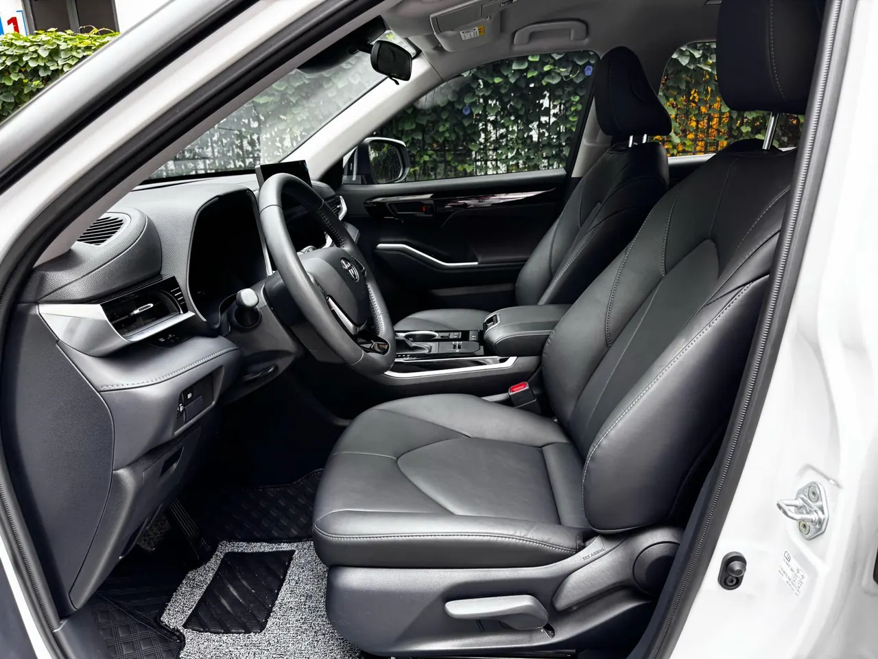 Toyota 2026 Highlander Dual Engine 2.5 Stepless Intelligent Electric Hybrid Two-Drive Elite Edition 5-seat Automatic Transmission 13