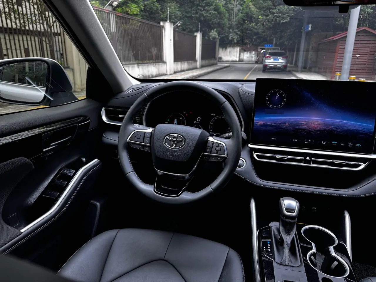 Toyota 2026 Highlander Dual Engine 2.5 Stepless Intelligent Electric Hybrid Two-Drive Elite Edition 5-seat Automatic Transmission 16