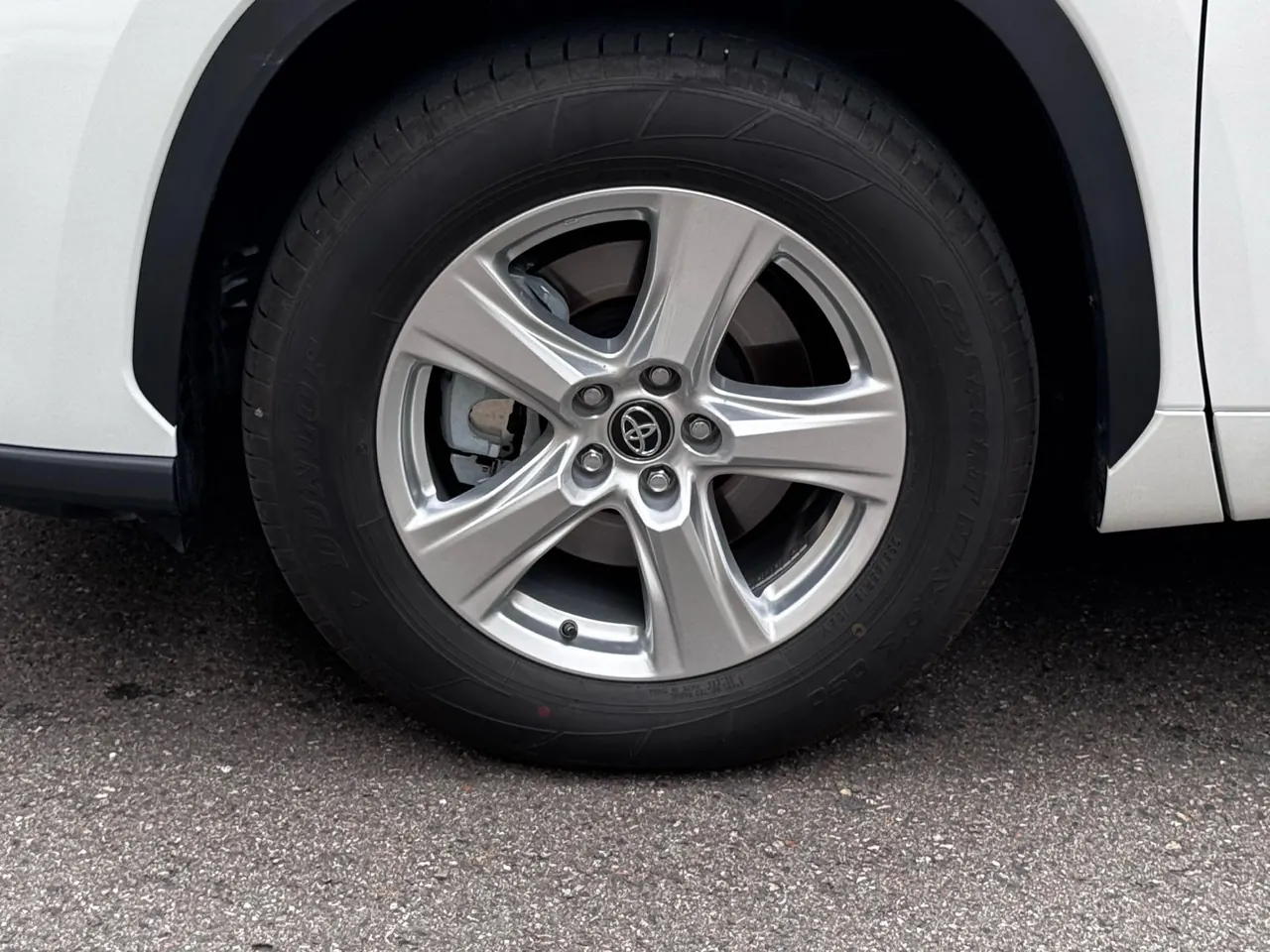 Toyota 2026 Highlander Dual Engine 2.5 Stepless Intelligent Electric Hybrid Two-Drive Elite Edition 5-seat Automatic Transmission 5