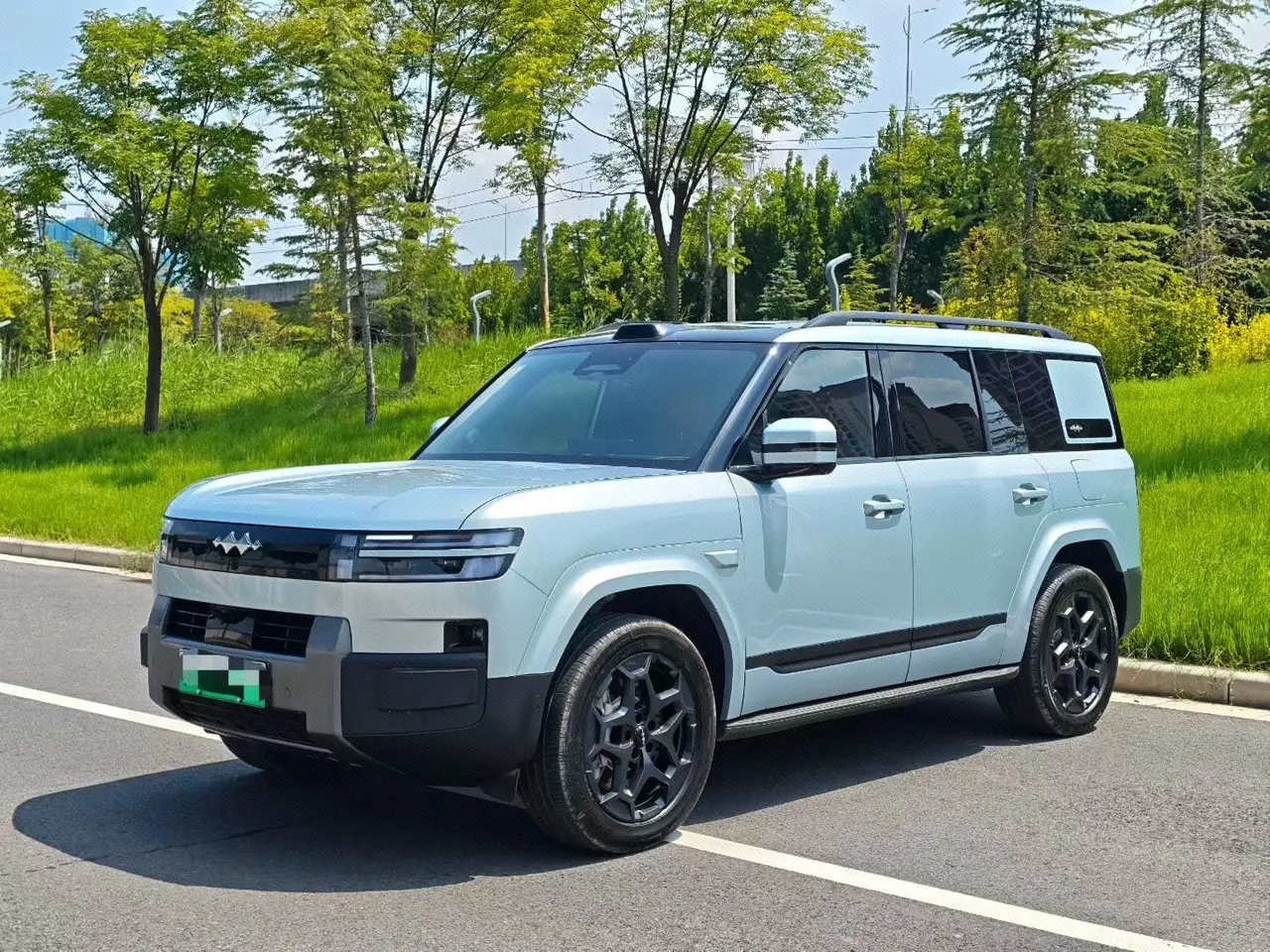 Открыть галерею: FangChengBao 2026 titanium 7 1.5T stepless 300KM four-wheel drive Ultra version automatic gear