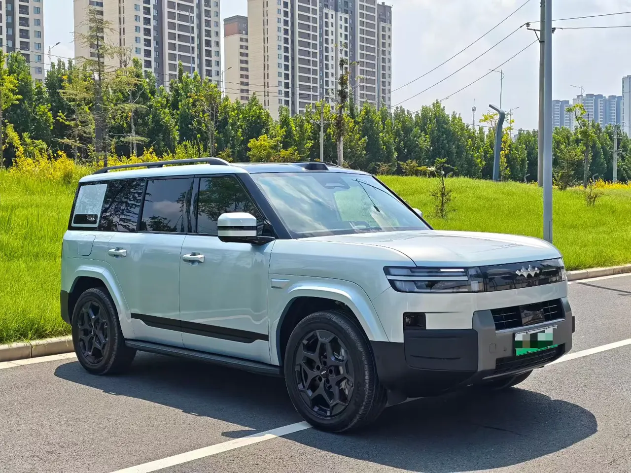 FangChengBao 2026 titanium 7 1.5T stepless 300KM four-wheel drive Ultra version automatic gear 3