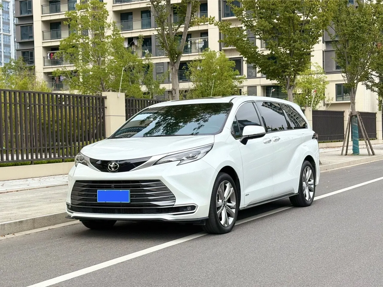 Открыть галерею: Toyota 2024 Sai 2.5 Stepless Enjoy Premium Edition Automatic Transmission
