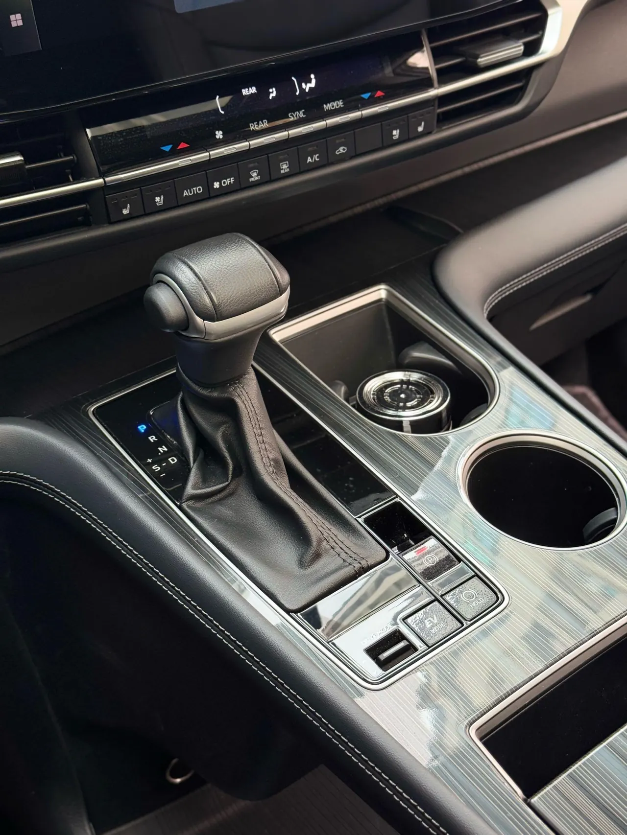 Toyota 2024 Sai 2.5 Stepless Enjoy Premium Edition Automatic Transmission 8