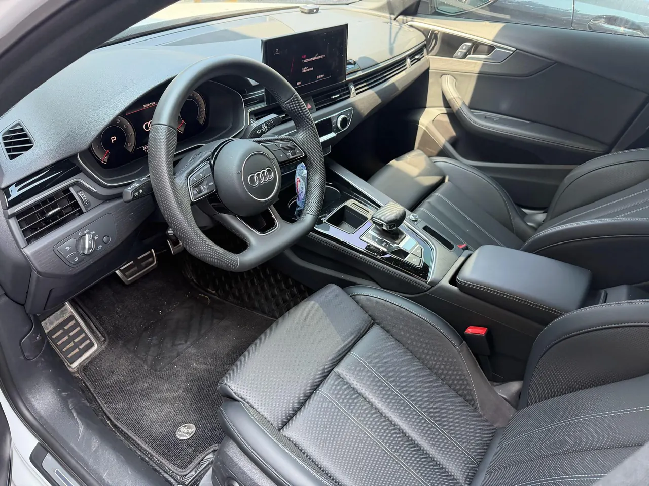 Audi 2024 A4L 2.0TFSI 40TFSI Deluxe Dynamic Automatic 3