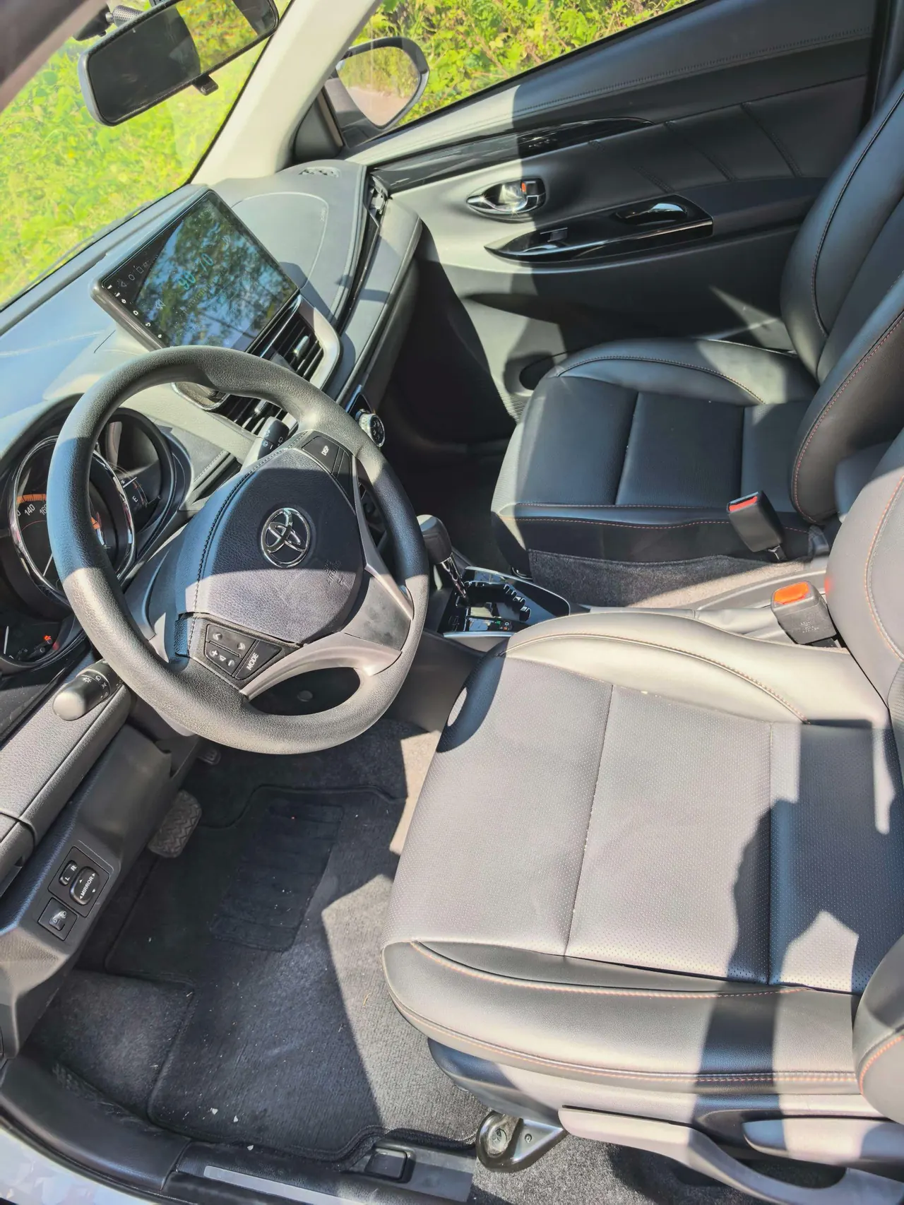 Toyota yaris 2022 YARiS L to dazzle 1.5 stepless leading PLUS version of automatic gear 2