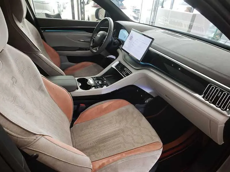 BYD Song PLUS New Energy 2025 Song PLUS DM-i 1.5 Stepless Smart Driving Edition 112KM Honorable Automatic Gear 5