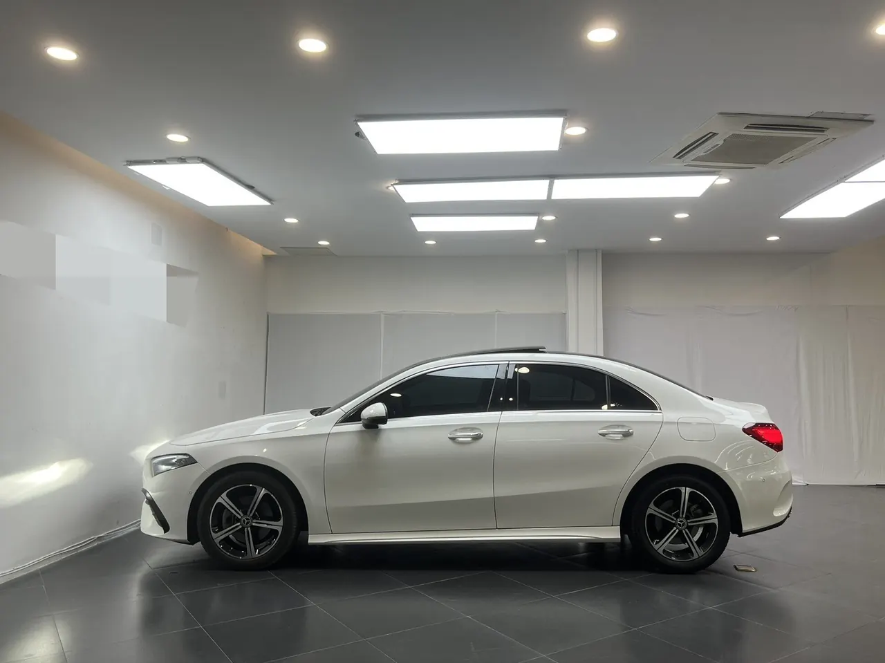 Mercedes Benz A- Class 2024 model A 200 L 1.3T Luxury Edition Automatic 15