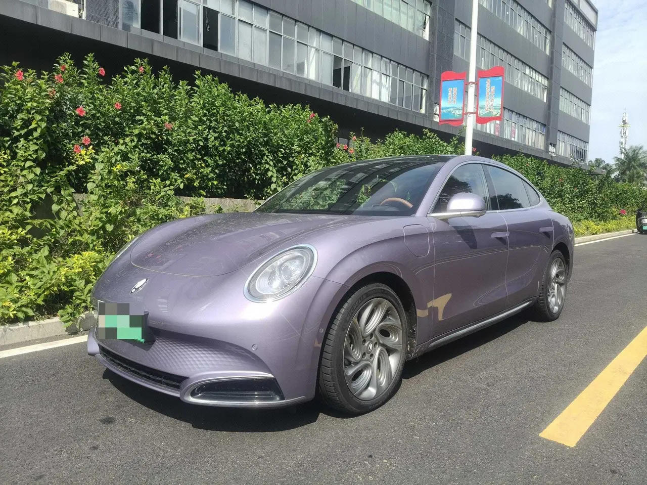 Ora 2024 Lightning Cat Night Edition 555km Premium Edition Automatic Gear - View 1