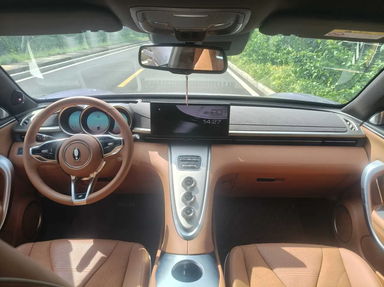 Ora 2024 Lightning Cat Night Edition 555km Premium Edition Automatic Gear 8