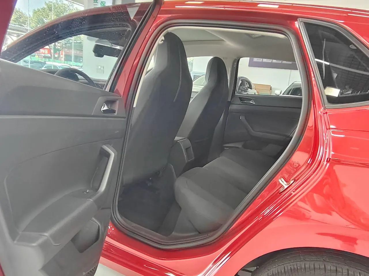 Volkswagen 2023 POLO Plus 1.5 Panoramic Music Edition Automatic Gear 5
