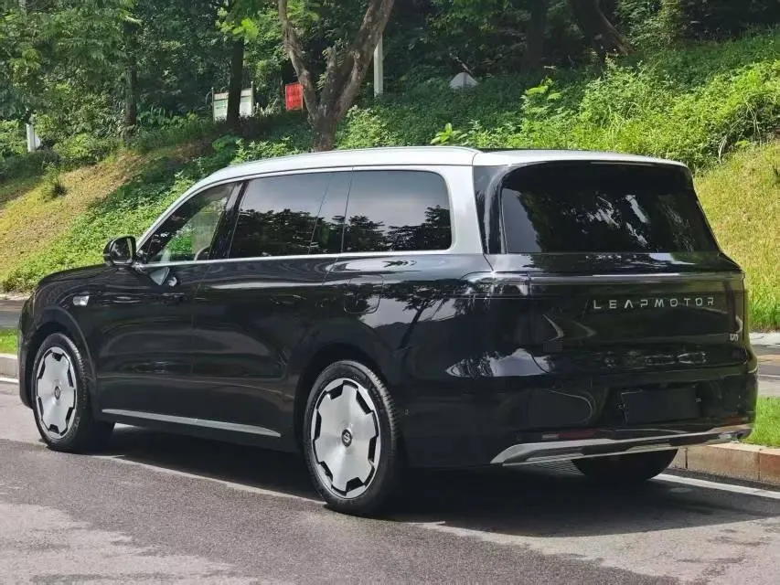 Leapmotor 2026 D 19 720 Zhizun Edition 6-seat Automatic Gear 8