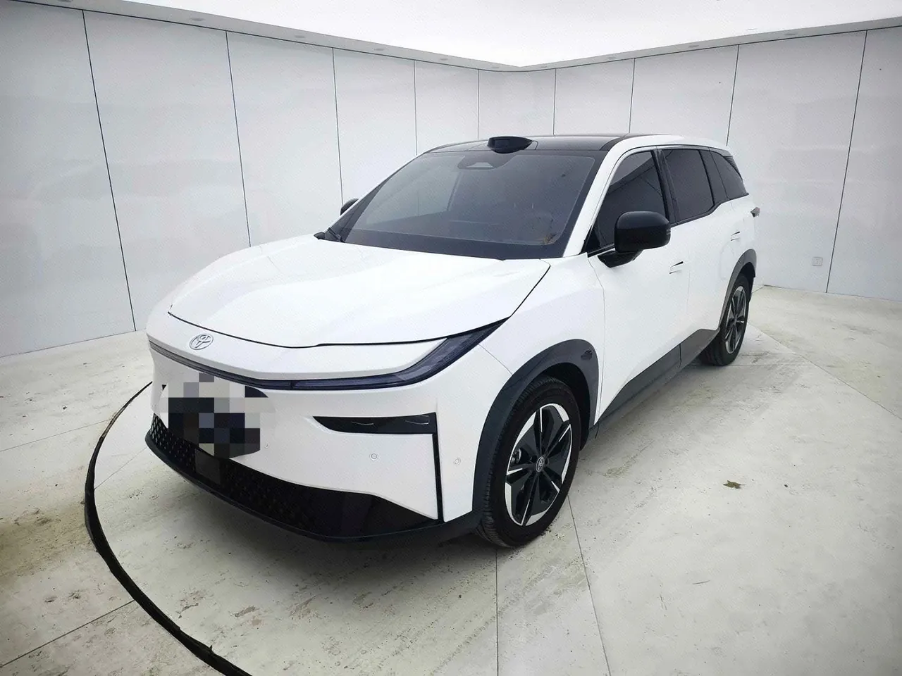 Toyota 2026 Platinum Intelligence 3X 520 Pro Laser Radar Edition Automatic Gear - View 1