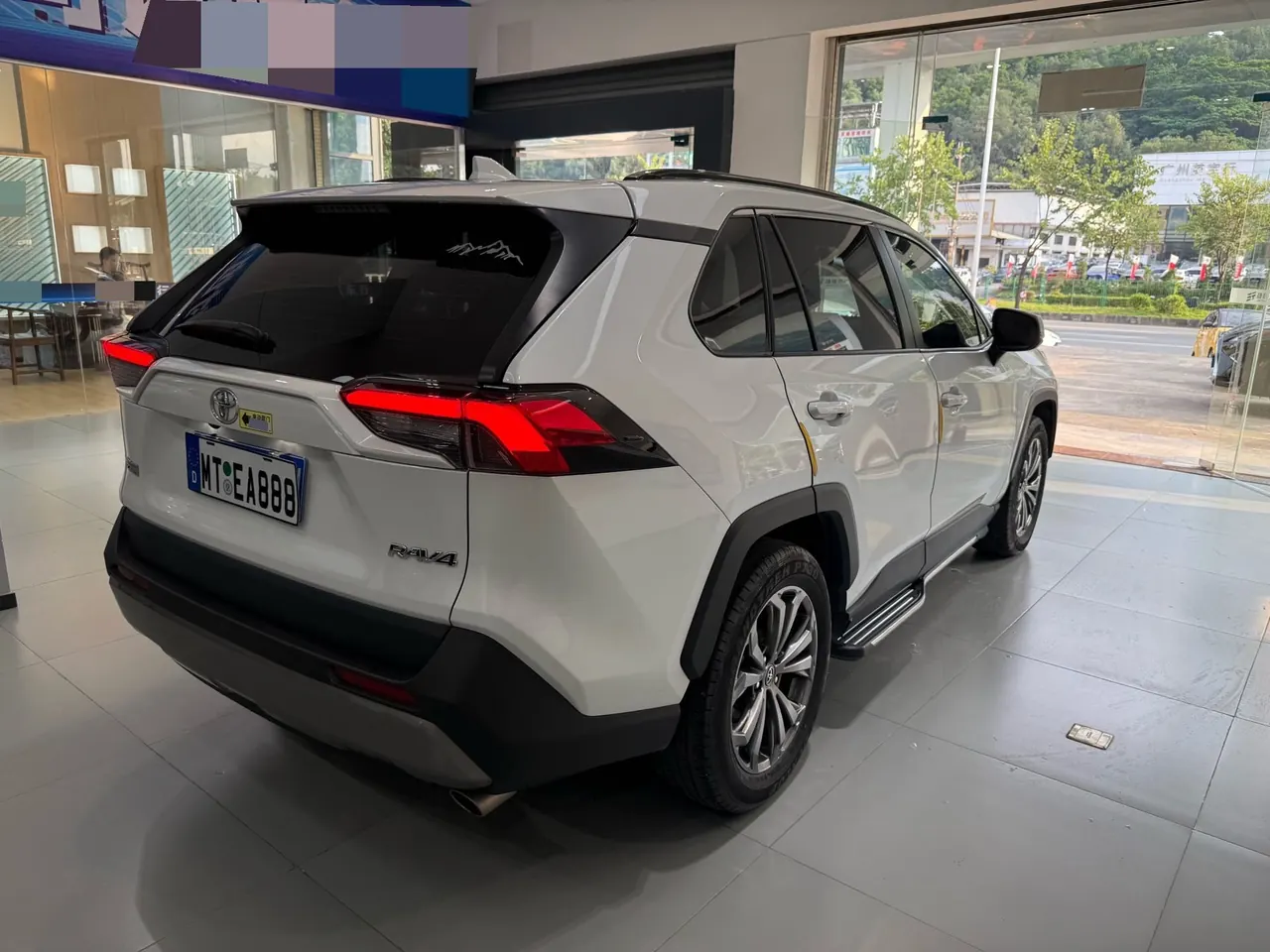 Toyota 2023 RAV4 Rongbo 2.0 Stepless Two-Drive 20th Anniversary Platinum Commemorative Edition Automatic Gear 8