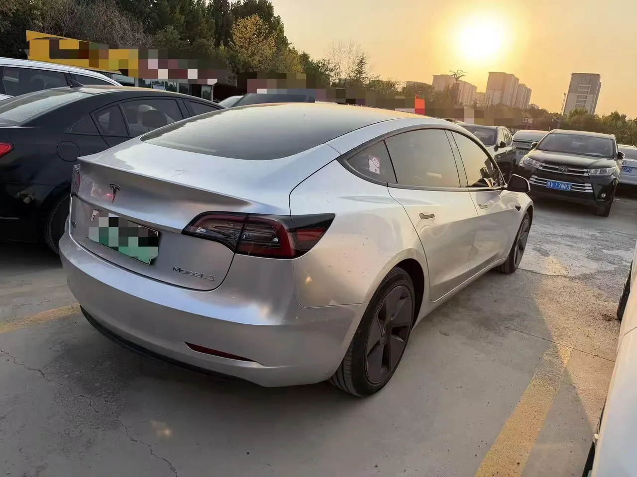 Tesla 2023 Model 3 Rejuvenation Edition Rear Wheel Drive Automatic Transmission 4