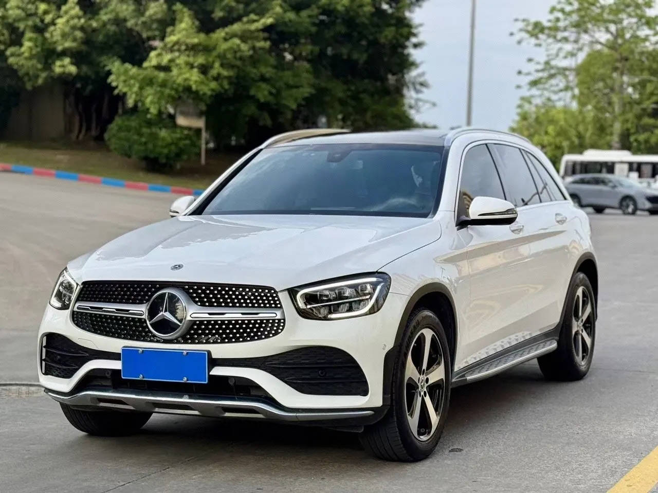 Open image lightbox: Mercedes Benz 2022 GLC 260 L 4MATIC 2.0T Dynamic (Modified 3) Automatic