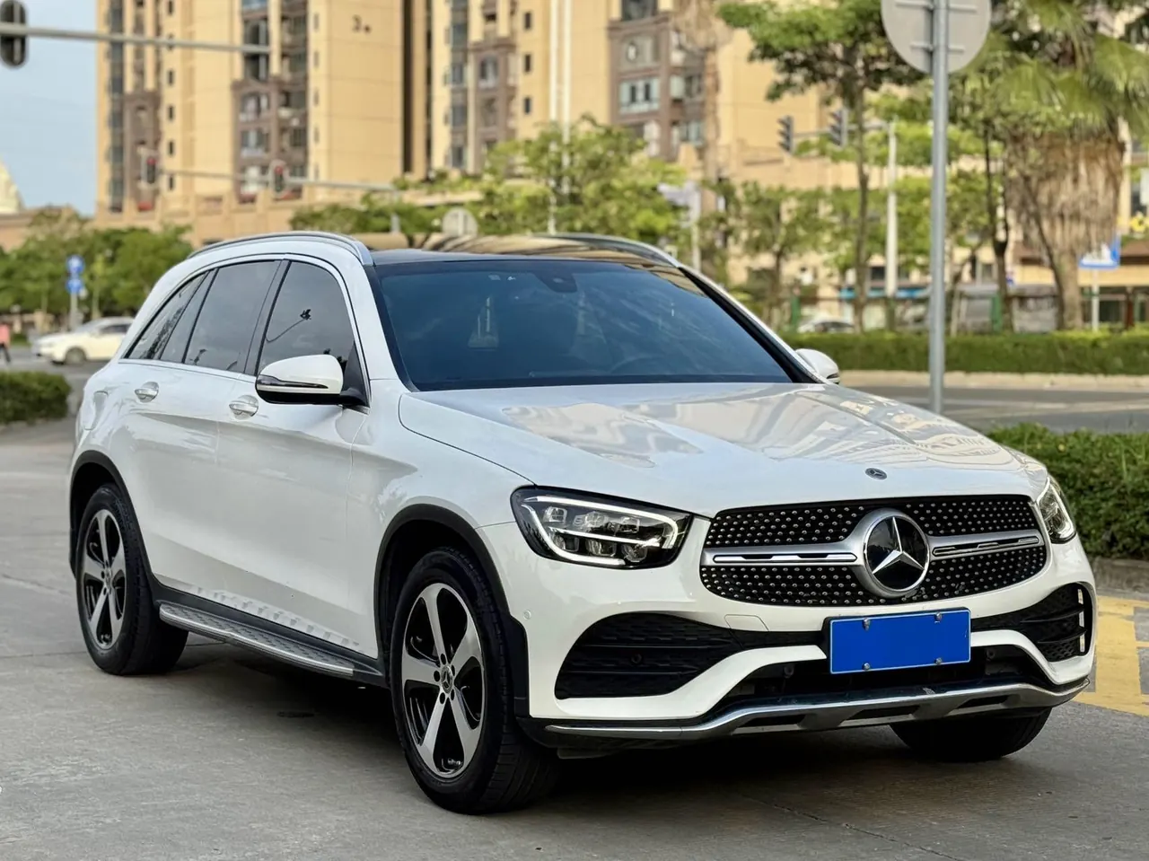 Mercedes Benz 2022 GLC 260 L 4MATIC 2.0T Dynamic (Modified 3) Automatic 3