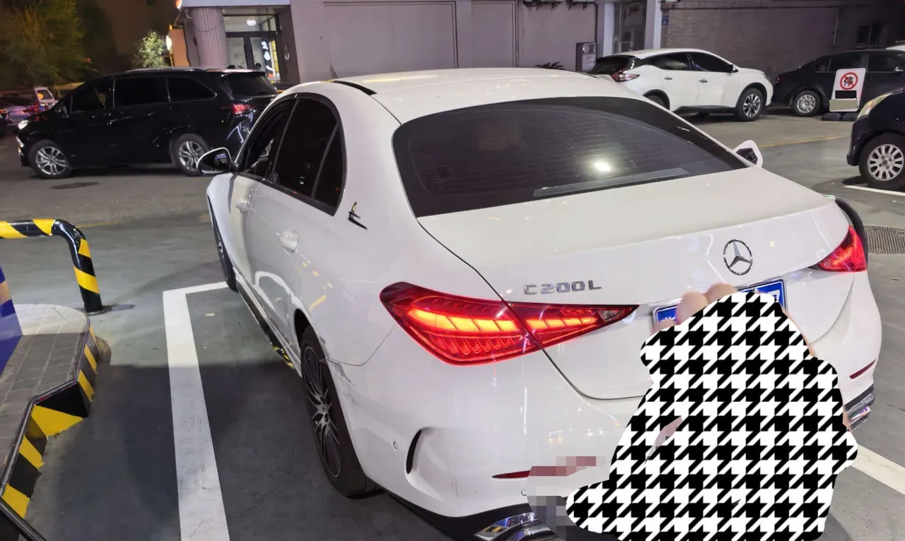 Mercedes Benz Class C 2023 C 200 L 48V 1.5T Sports Edition Automatic Gear 7