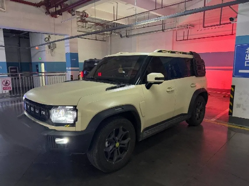 Открыть галерею: Jetour 2023 Traveler 2.0T 4WD Crossing PRO Automatic Gear