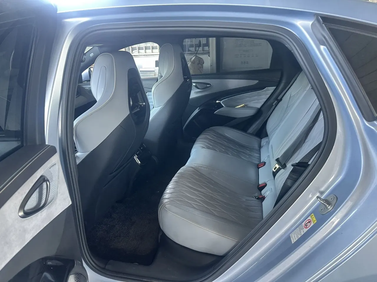BYD 2022 seals 700km long endurance rear drive automatic gear 4