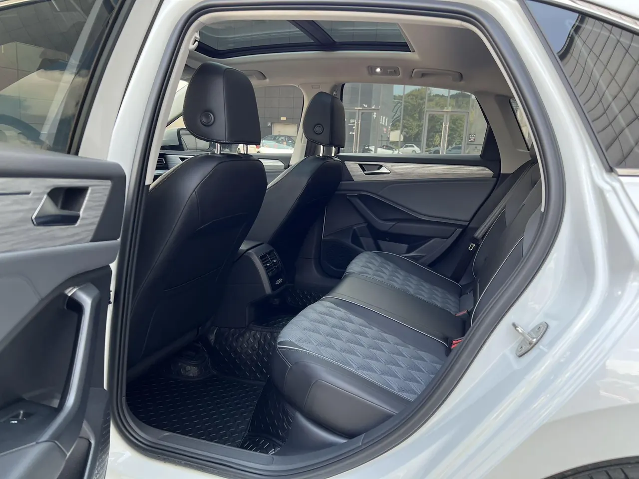 Volkswagen 2025 Sagittarius 1.5TSI 300TSI Exceed Edition (Modified) Automatic Gear 6