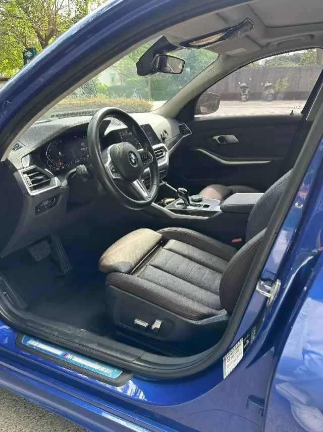BMW 3 Series 2020 325Li 2.0T First Edition Automatic Gear 9