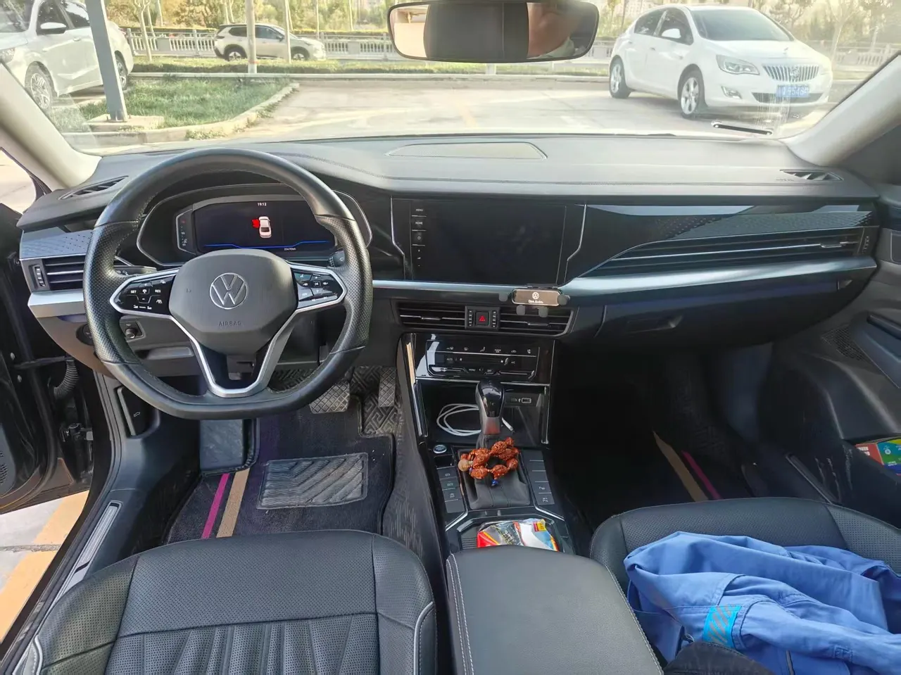 Volkswagen 2023 Passat 2.0TSI 330TSI Starry Sky Luxury Edition (facelift) Automatic 3