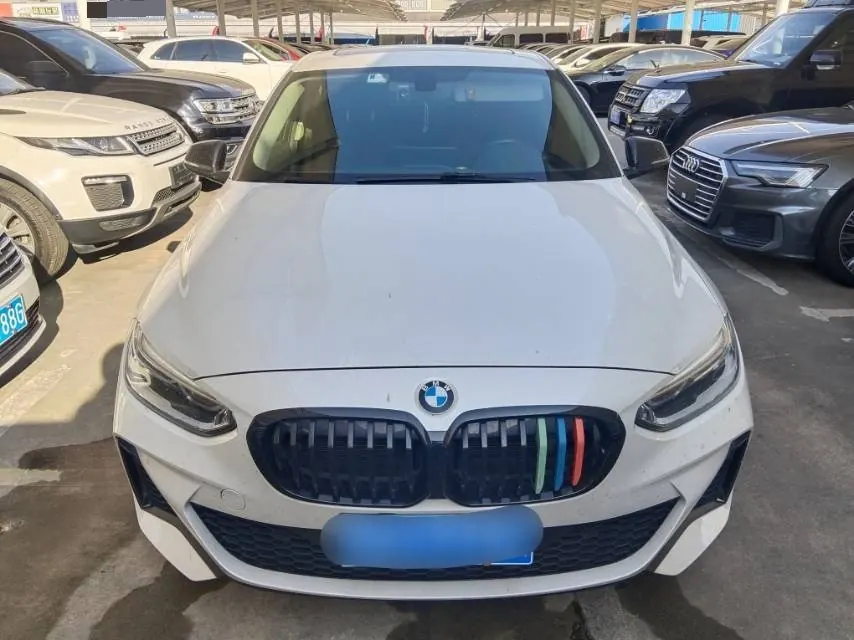 BMW 1 Series 2022 120i 1.5T M Sports Obsidian Night Edition Automatic Gear 2