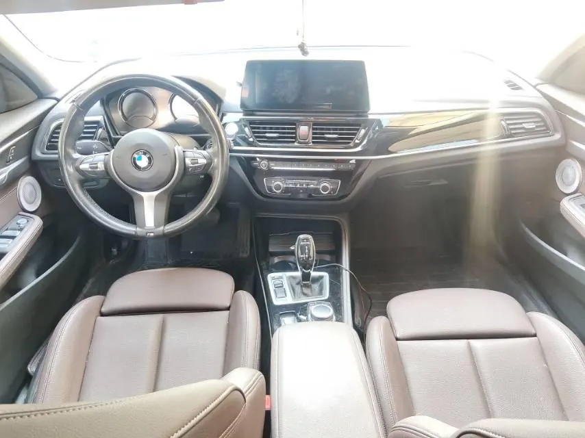 BMW 1 Series 2022 120i 1.5T M Sports Obsidian Night Edition Automatic Gear 4
