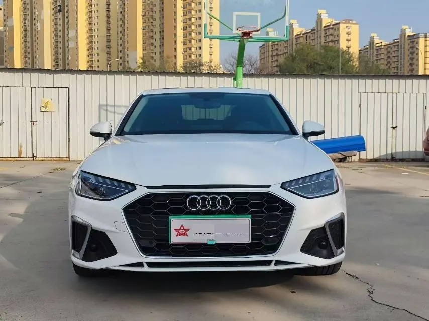 Audi 2020 A4L 2.0TFSI 40TFSI Fashion Dynamic Automatic 2