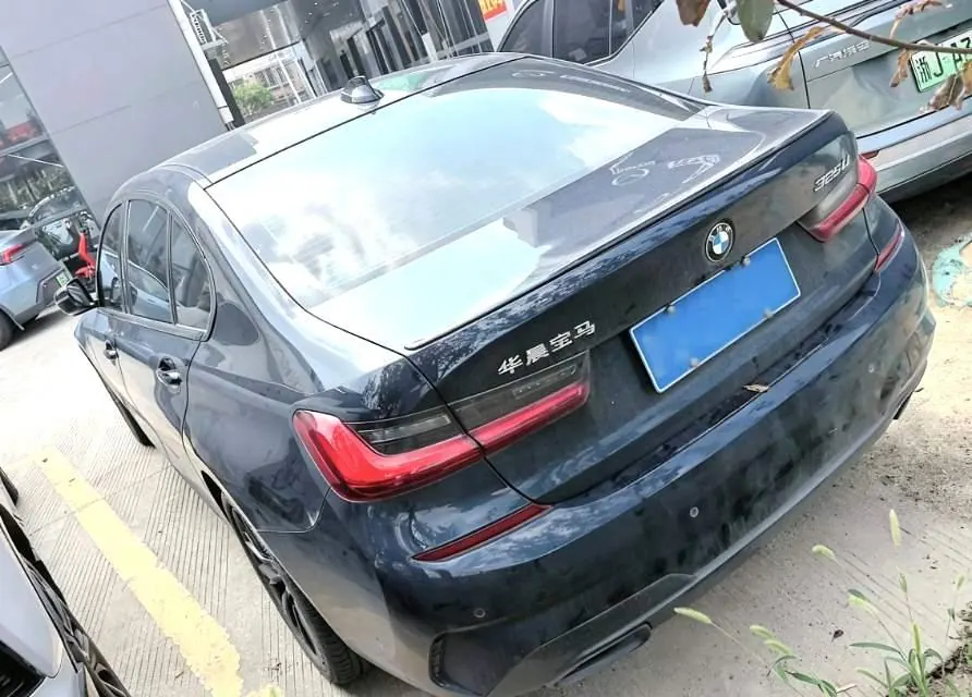 BMW 3 Series 2022 325Li 2.0T M Sports Obsidian Night Kit (Changed) Automatic Gear 2