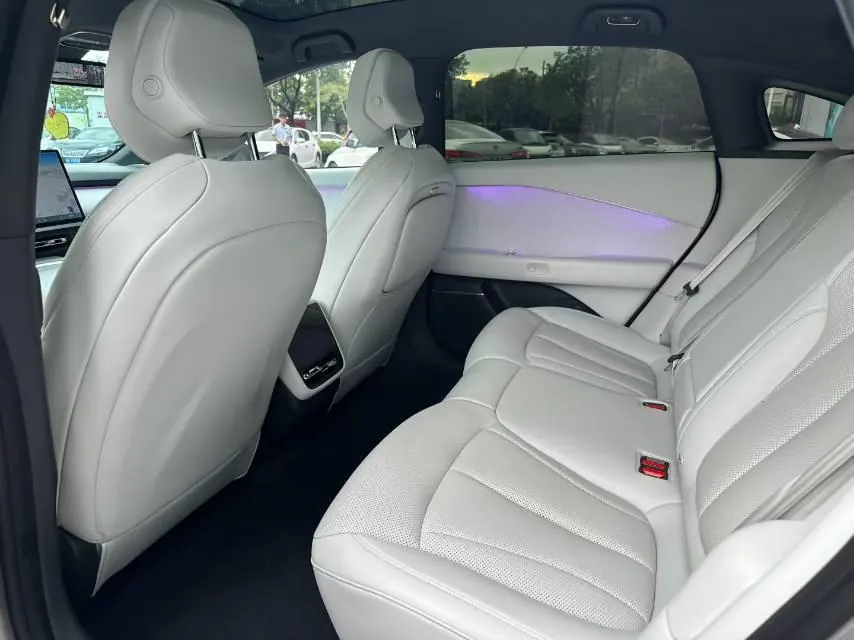 Xpeng 2025 P7 Super Long Endurance Max Ultimate Automatic Gear 4