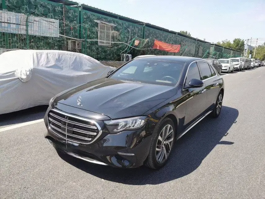 Open image lightbox: Mercedes Benz E-Class 2025 model E 300 L 48V 2.0T Luxury Edition Automatic