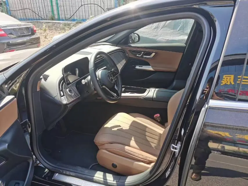 Mercedes Benz E-Class 2025 model E 300 L 48V 2.0T Luxury Edition Automatic 5