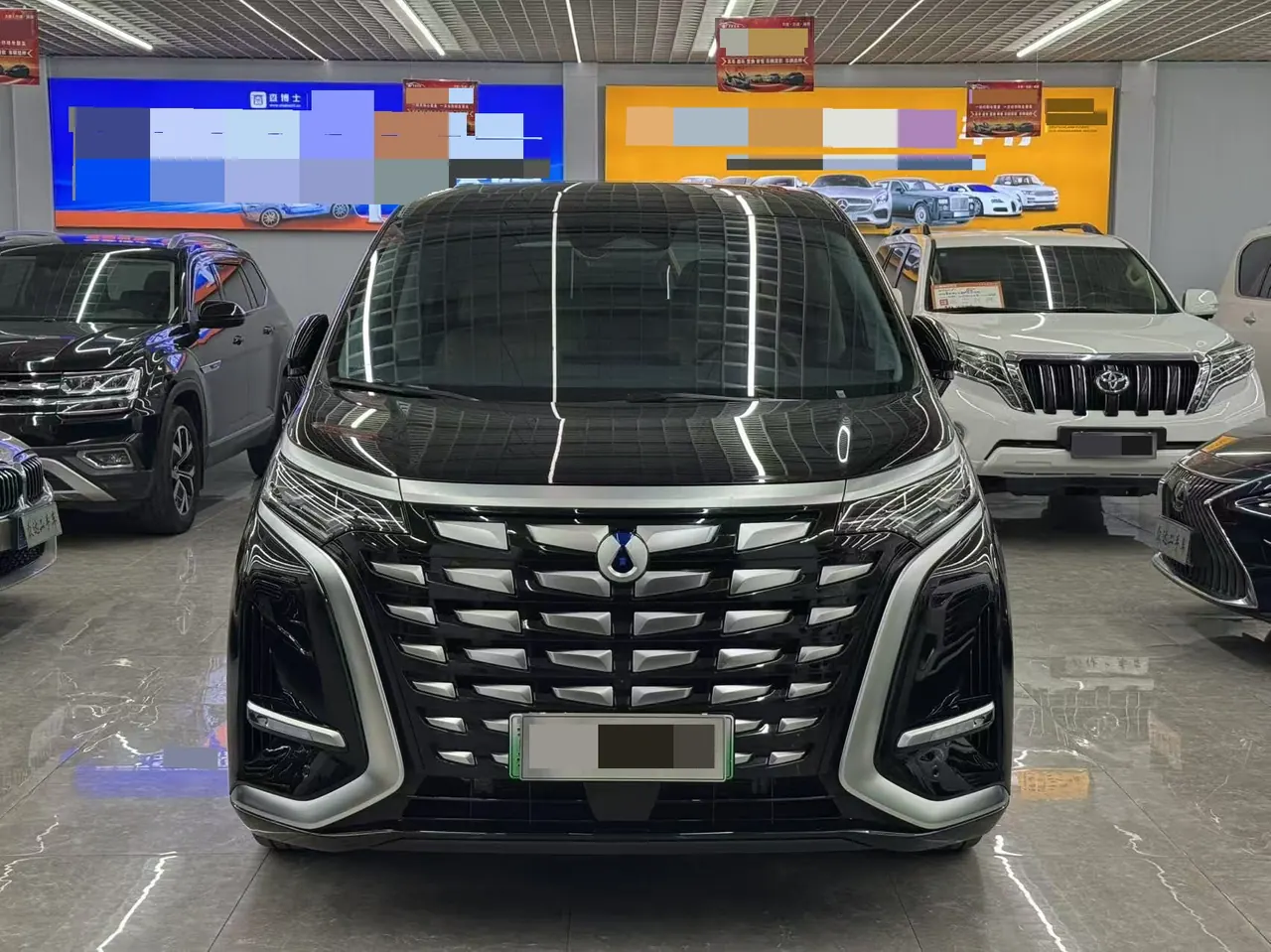Denza 2024 Denza D9 DM-i 1.5T stepless 980 four-wheel drive distinguished automatic gear 2
