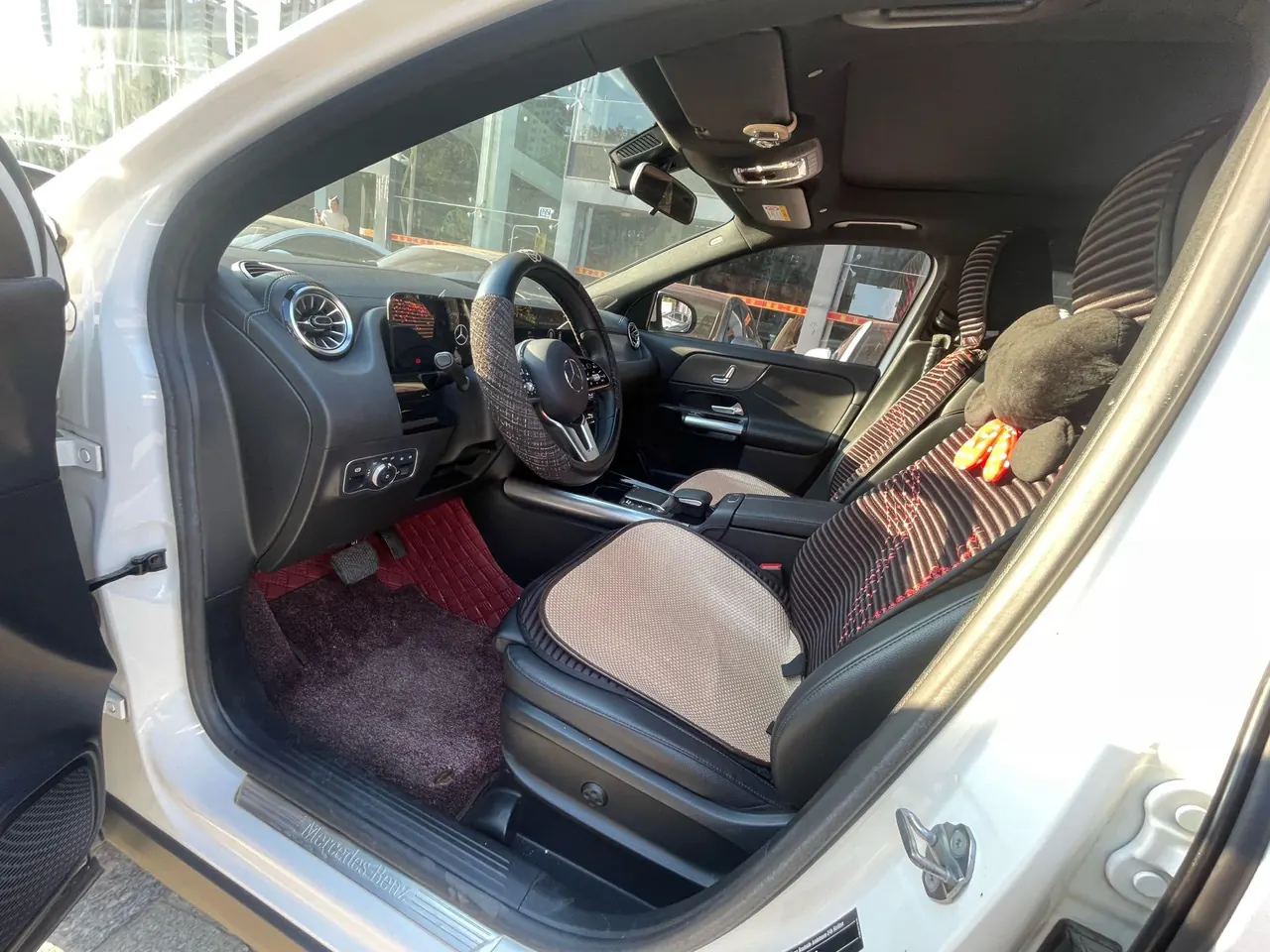 Mercedes Benz 2020 GLA 200 1.3T automatic gear 4