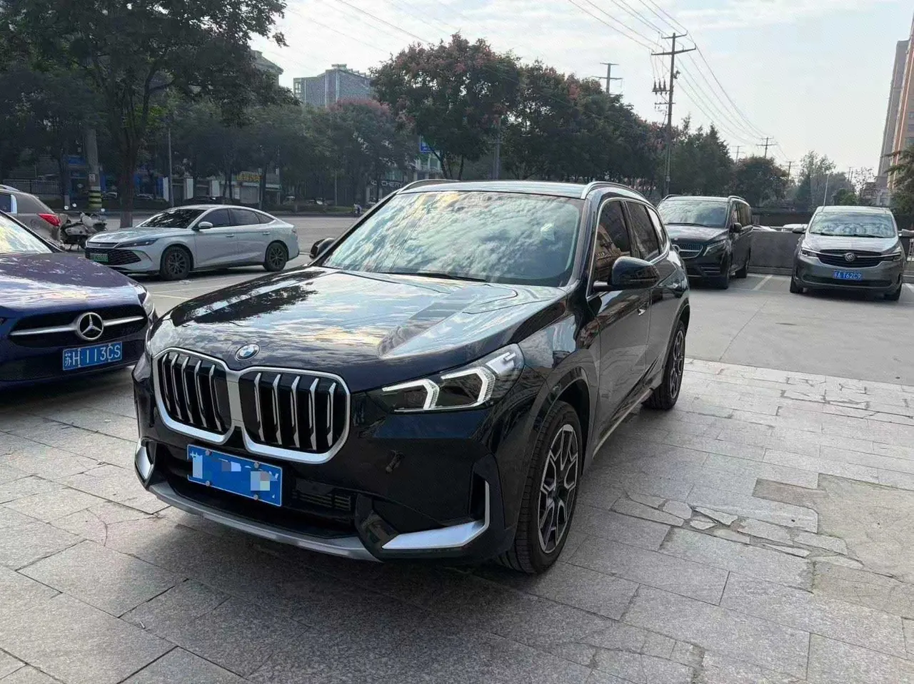 Открыть галерею: BMW 2026 X1 sDrive25Li 2.0T X design set automatic gear