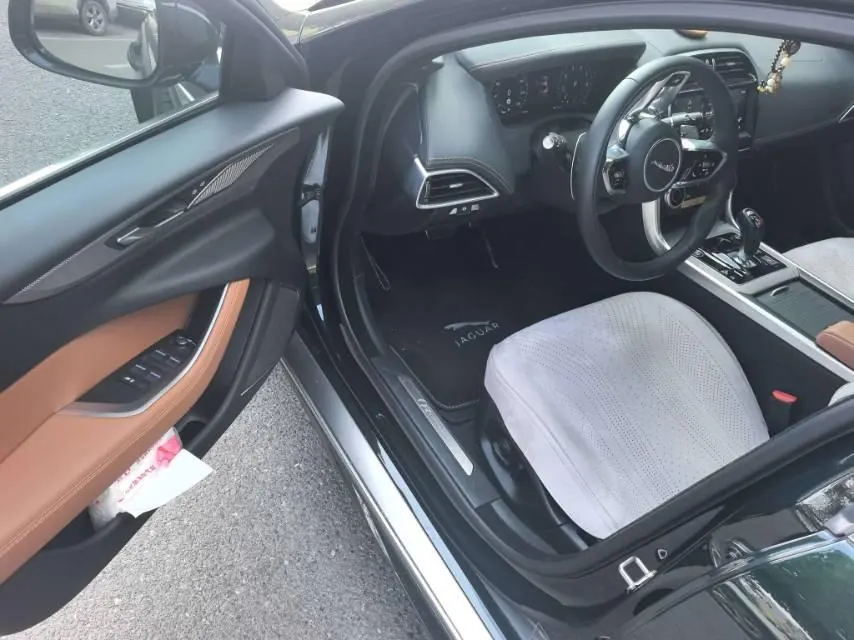 Jaguar 2024 XEL 2.0T 250PS R-DYNAMIC S Enterprising Sports Edition Automatic Gear 5
