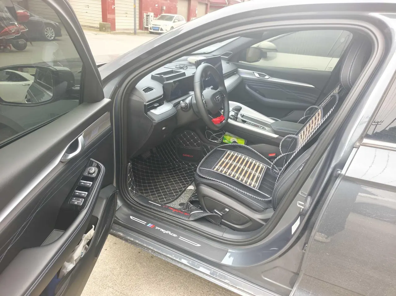 Geely 2025 xingrui 1.5TD oriental obsidian soaring version automatic gear 7