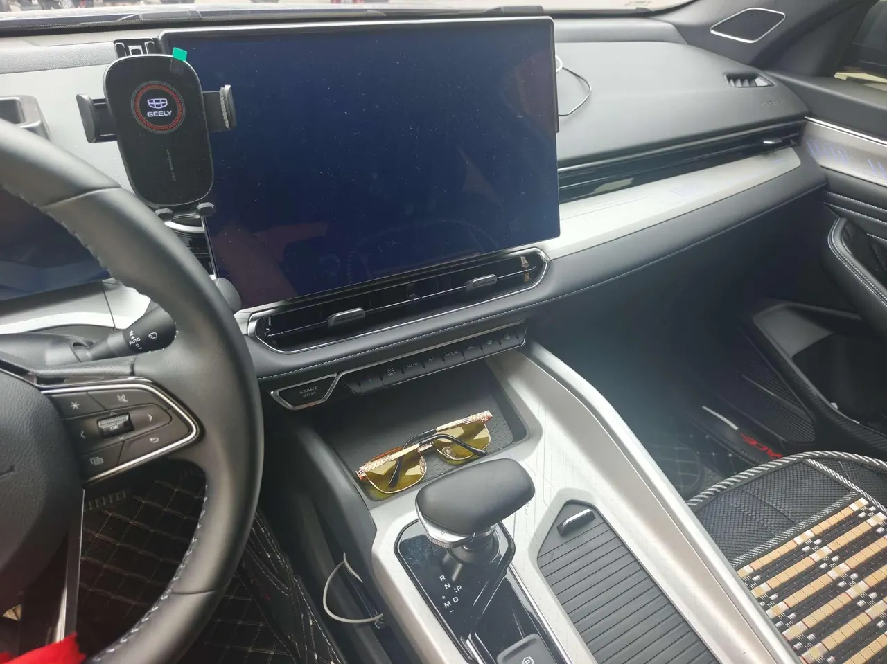 Geely 2025 xingrui 1.5TD oriental obsidian soaring version automatic gear 8