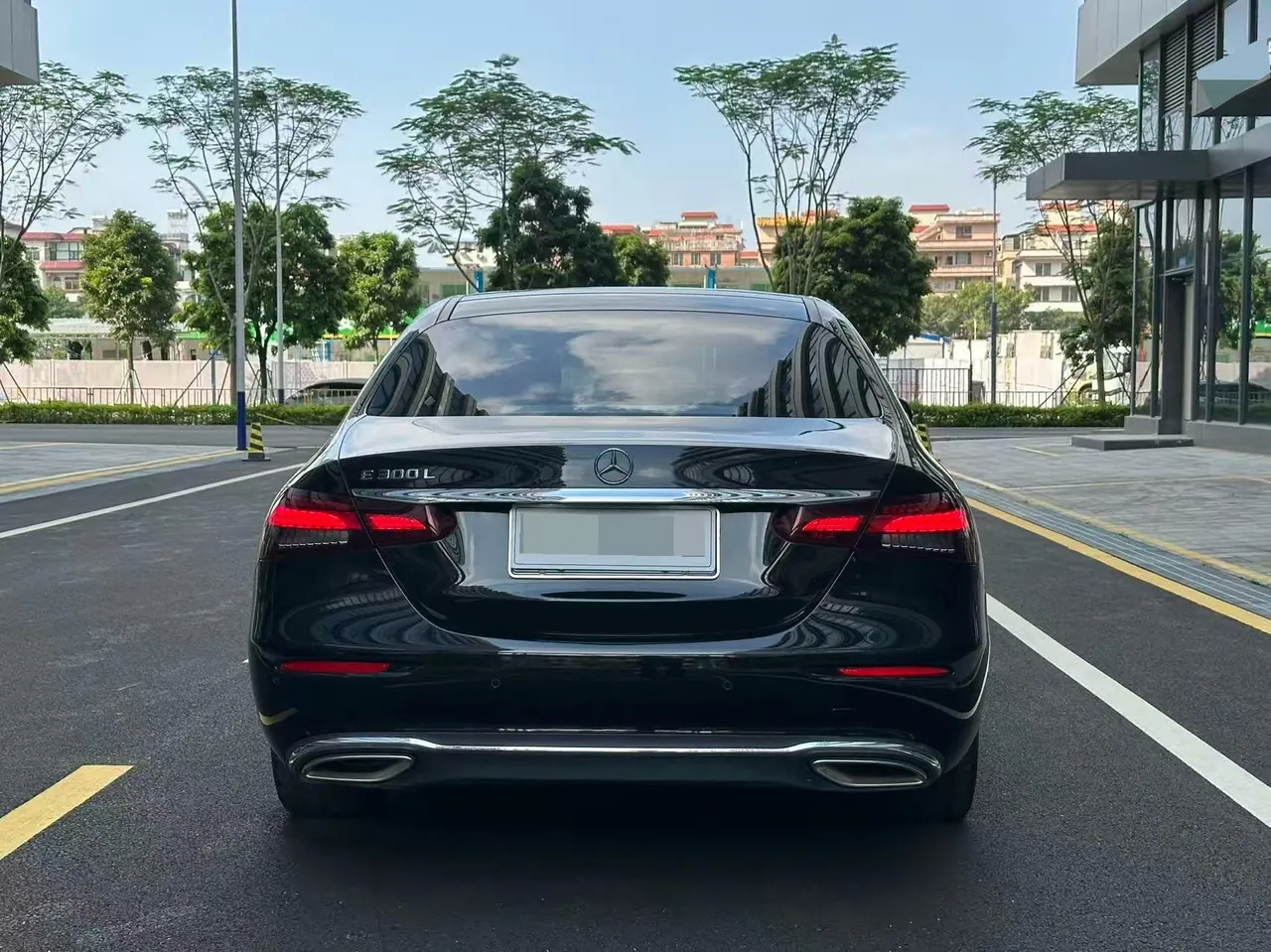 Mercedes Benz E Class 2023 E 300 L 2.0T Luxury Automatic Gear 7