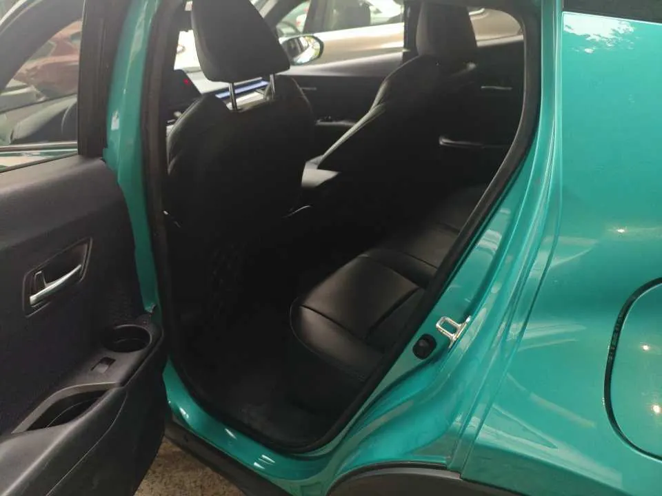 Toyota 2020 C- HR 2.0 stepless leading version of automatic gear 3