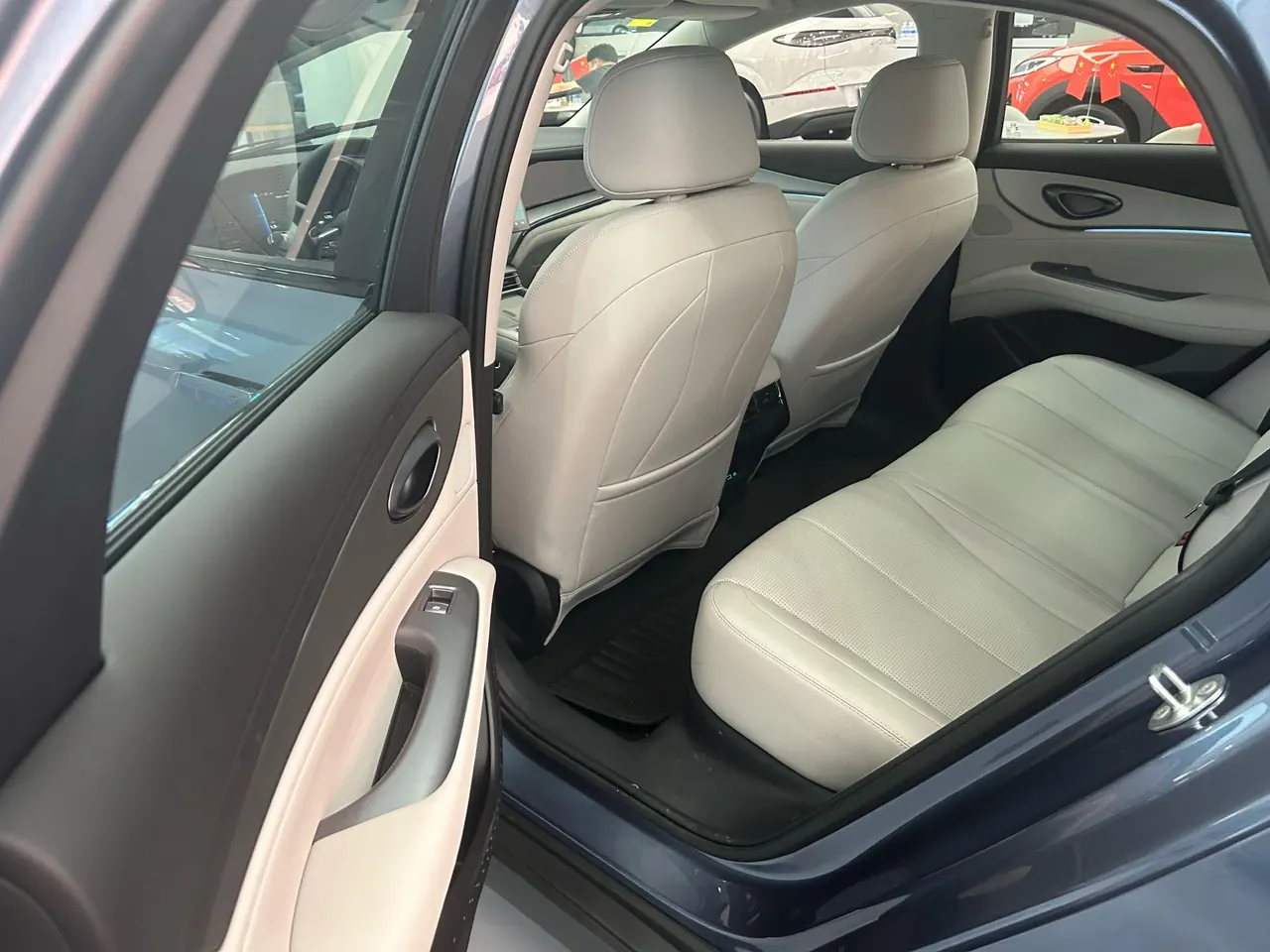 BYD 2026 Seal 07 EV 705 Honorable Automatic 4