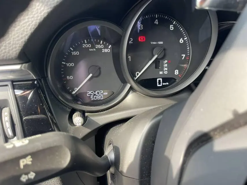 Porsche Macan (Imported) 2023 Macan 2.0T Automatic Gear 9