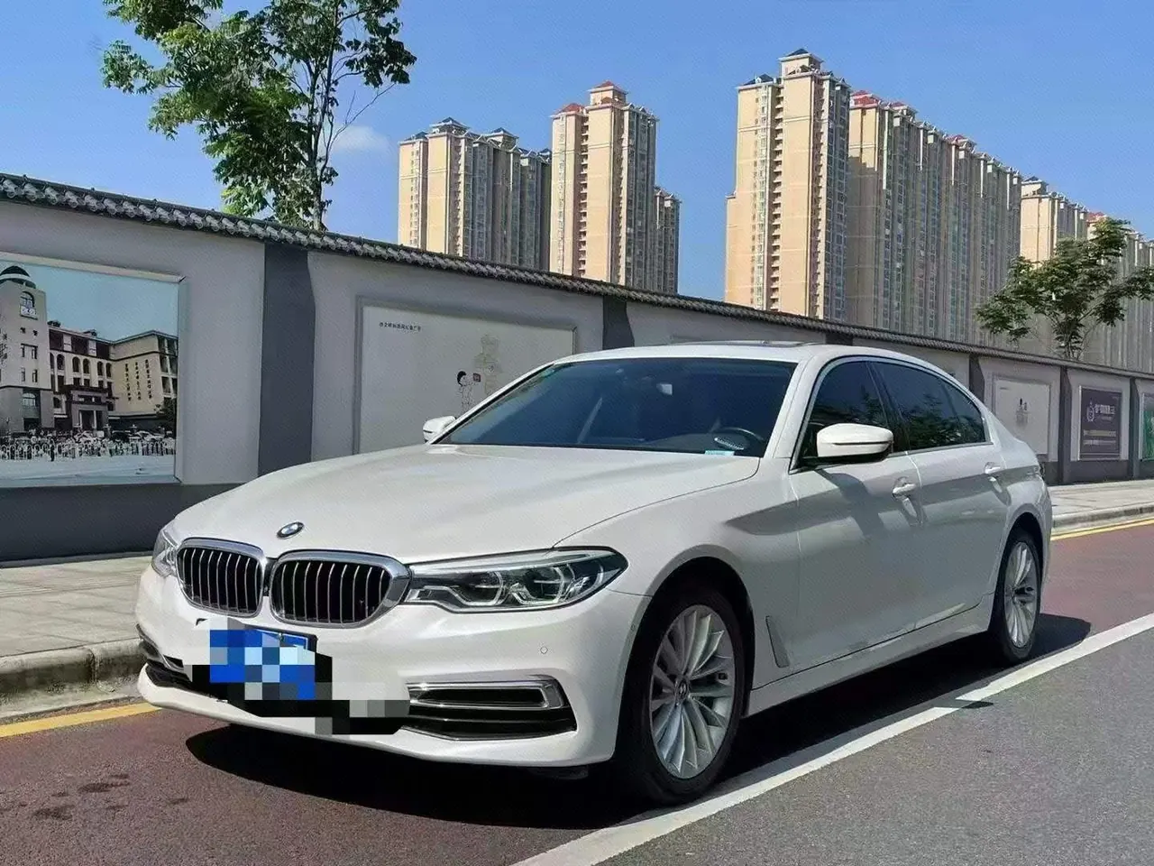 Open image lightbox: BMW 5 Series 2020 530Li 2.0T Premium Luxury Suit Automatic Gear