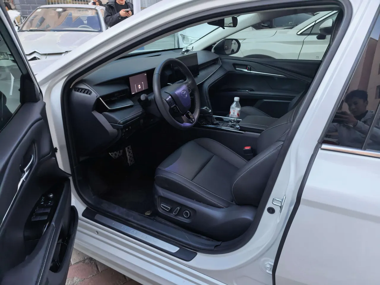 Toyota 2026 Camry Dual Engine 2.0HGVP Stepless Deluxe Automatic Gear 9