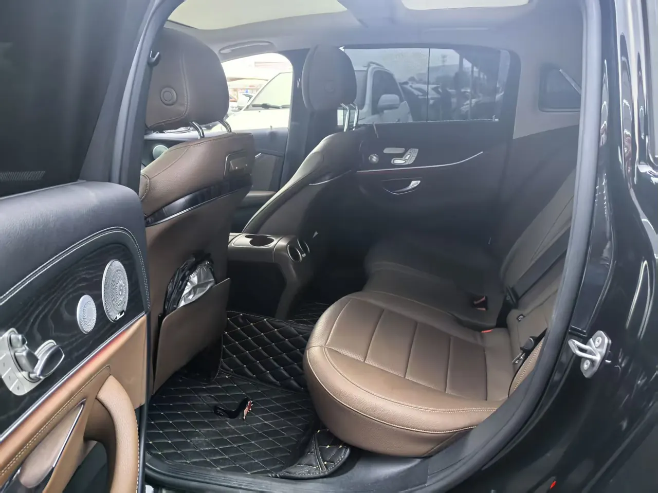 Mercedes Benz E-Class 2020 E 300 L 2.0T Sports Special Edition (Modified) Automatic Gear 3