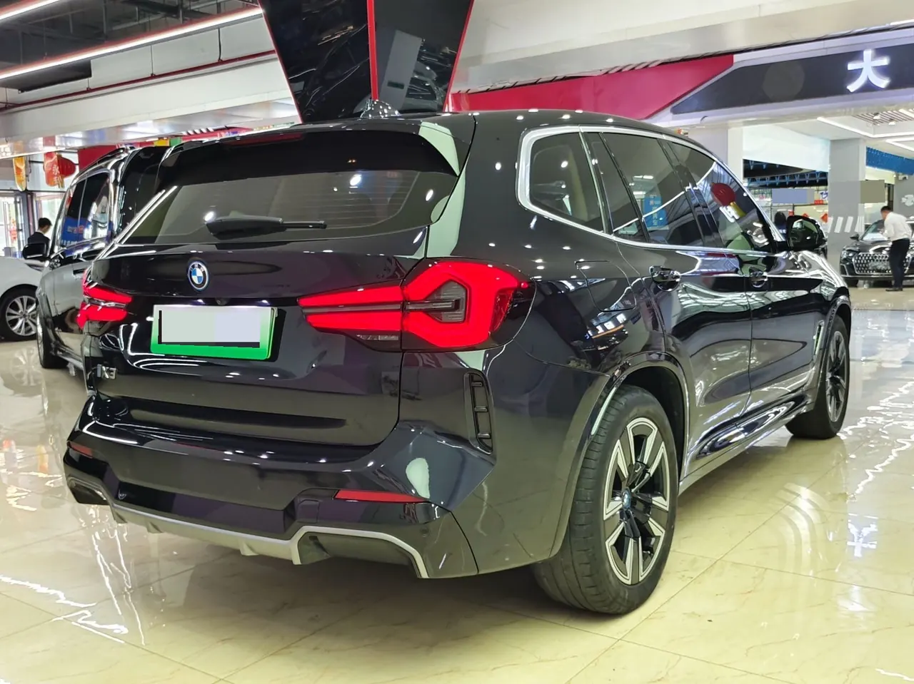 BMW 2023 iX3 leading automatic 8