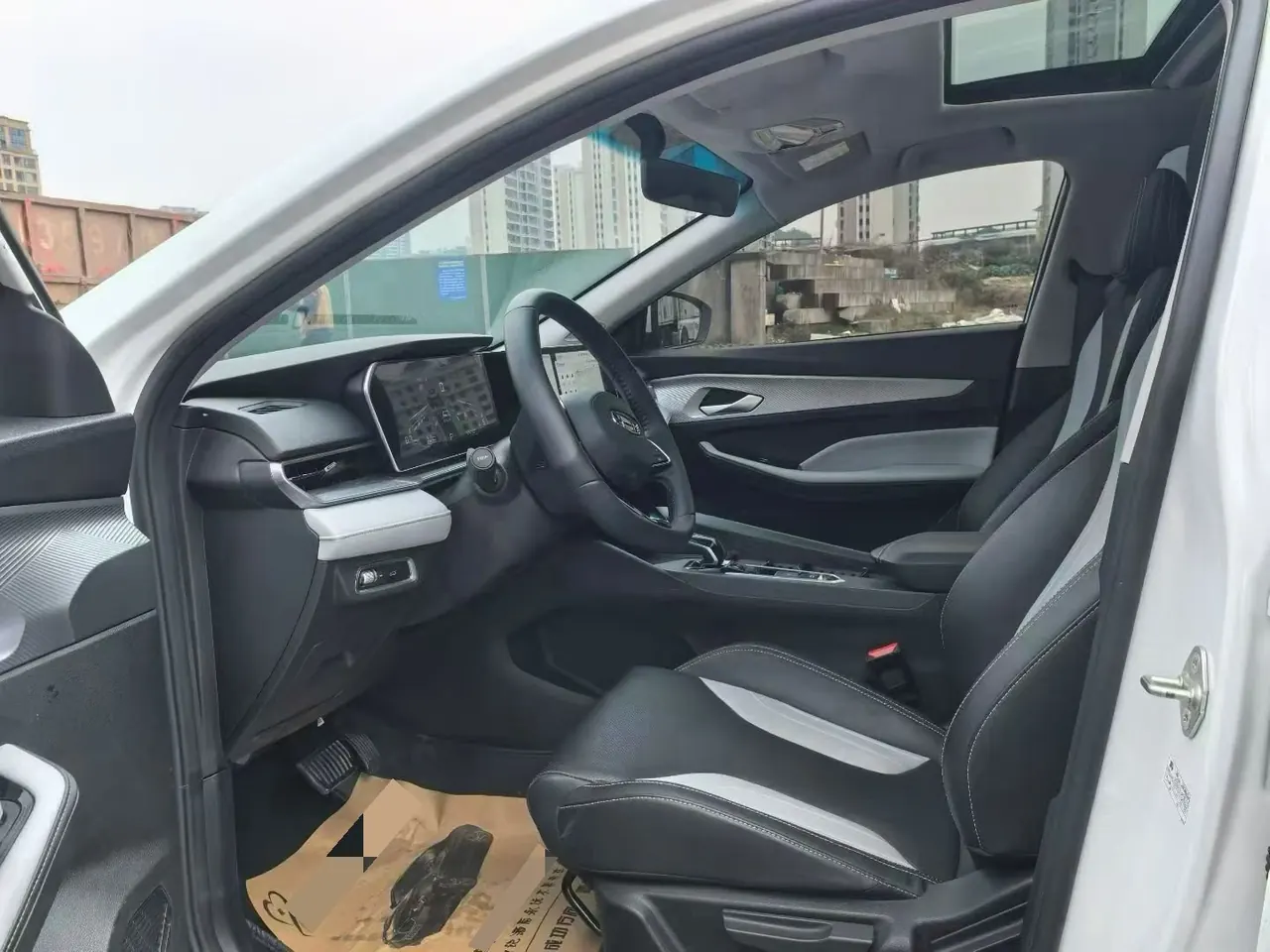 Geely 2024 Plantronics COOL 1.5T COOL Longteng Edition Automatic Gear 5