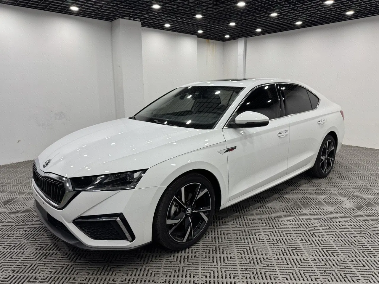 Skoda 2023 Ming Rui PRO 1.4TSI TSI280 Premium Edition (Modified) Automatic Gear - View 1